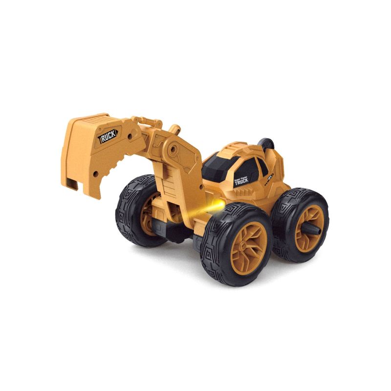 REVOLT: Bagr - kaskadér - 1